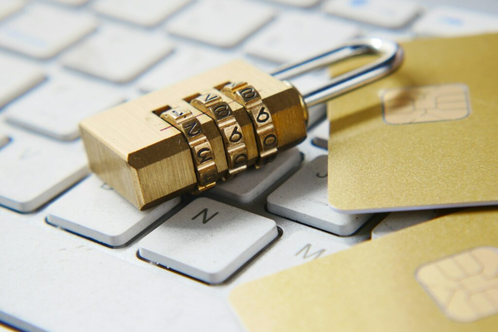 Cadenas et clavier